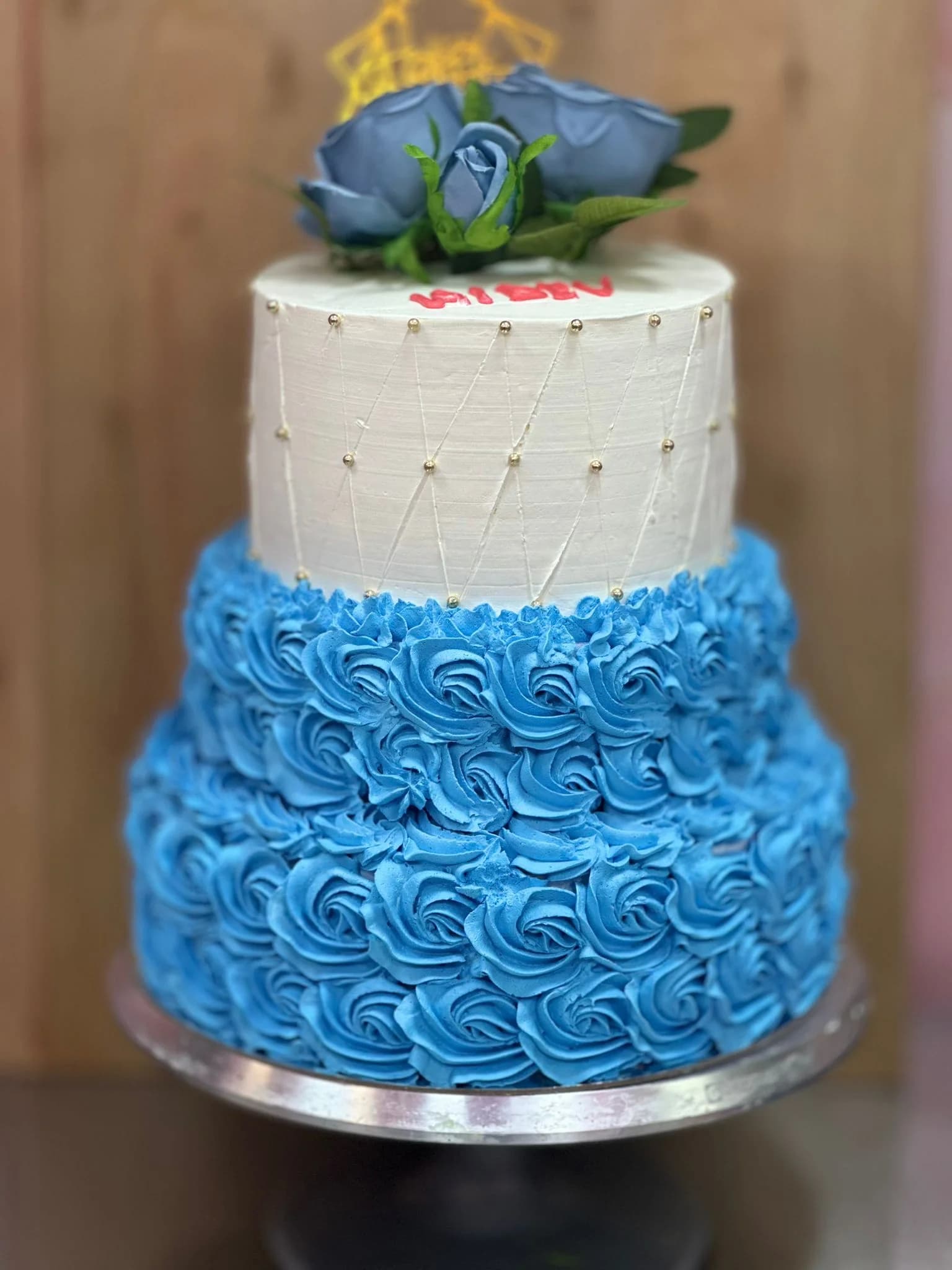 Custom Cake 32