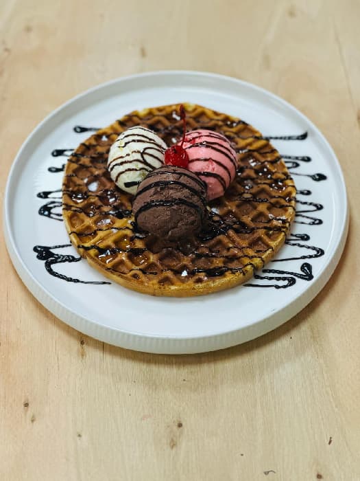 Triple Ice Cream Waffle